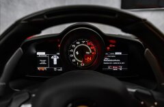 Ferrari 488 GTB Karbon+LED, racing sedadla, kamera, Akrapovic,