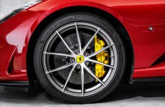 Ferrari 812 Superfast V12, passenger, lift, CZ