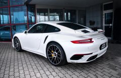 Porsche 911 Turbo S Aerokit, lift systém, individual, kamera