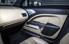 Aston Martin Rapide 6.0 V12 Storm black