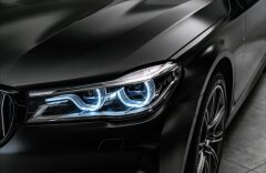 BMW Řada 7 740Ld xDrive Black fire edition, M-paket