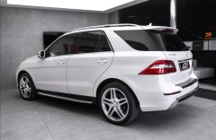 Mercedes-Benz Třídy M ML 350 CDI 4Matic AMG, vzduch, alcantara, CZ