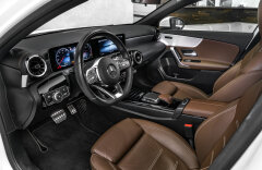 Mercedes-Benz A 200 AMG line