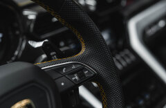 Lamborghini Urus 4.0 V8, Bang & Olufsen, Panorama, Karbón