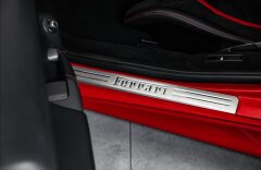 Ferrari 488 GTB Karbon+LED, racing sedadla, kamera, Akrapovic,