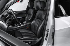 BMW X5 M50d, Individual, Masáže, Panorama
