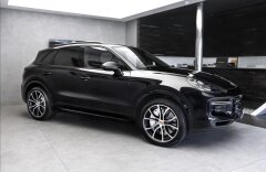 Porsche Cayenne Turbo model 2019, Matrix, ACC, panorama