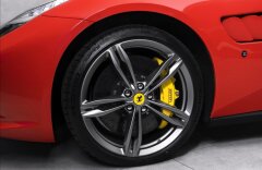 Ferrari Ostatní GTC4Lusso, lift, JBL, panorama, kamera