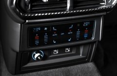 Lamborghini Urus V8 Night, panorama, 23" kola, B&O, 360°