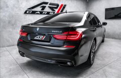 BMW Řada 7 740Ld xDrive Black fire edition, M-paket