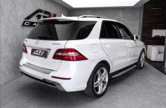 Mercedes-Benz Třídy M ML 350 CDI 4Matic AMG, vzduch, alcantara, CZ