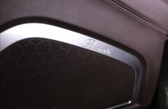 Porsche Panamera Turbo PDCC, keramiky, burmester