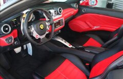Ferrari California T, Rosso corsa