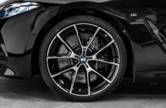 BMW Řada 8 840i xDrive Cabrio, Laser