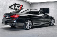 BMW Řada 7 740Ld xDrive Black fire edition, M-paket
