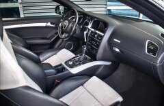 Audi S5 4.2 FSI quattro, Drive select, B&O sound, CZ