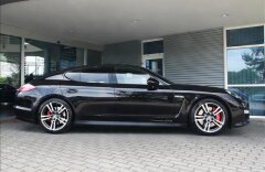 Porsche Panamera GTS, Alcantara