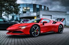 Ferrari SF90 Spider, lift, kamera