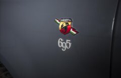 Abarth 500 695 XSR Yamaha Edition, karbon, Akrapovič