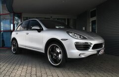 Porsche Cayenne S, Max. výbava, Zadní DVD, TV