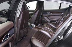 Porsche Panamera Turbo PDCC, keramiky, burmester