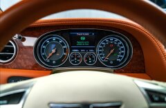Bentley Continental Flying Spur W12 Muliner, entertainment, CZ