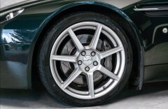 Aston Martin V8 Vantage 4,3 Individual, Navi, kůže