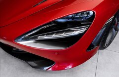 McLaren 720S coupe performance