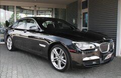 BMW Řada 7 740d xDrive, M Paket, adaptivní tempomat