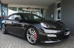 Porsche Panamera GTS, Alcantara