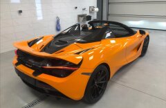 McLaren Ostatní 720S Spider Performance, Lift, B&W