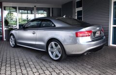 Audi S5 4.2 FSI quattro, Drive select, B&O sound, CZ