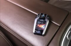 BMW Řada 7 740d xDrive M-paket, full