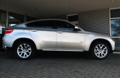 BMW X6 xDrive 50i, head-up display,