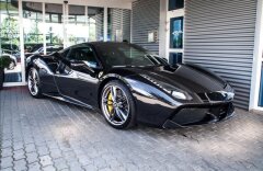 Ferrari 488 KARBON PAKET,LIFT,SKLADEM