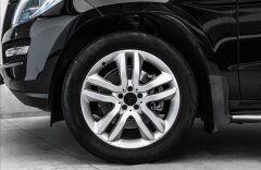 Mercedes-Benz GL GL 350d 4Matic 7 míst