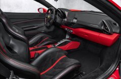 Ferrari 488 GTB Karbon+LED, racing sedadla, kamera, Akrapovic,