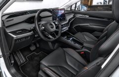 Škoda Enyaq iV 80 Suite, Sport paket, Panorama