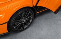 McLaren 570S 3,8 V8 KUPÉ, LIFT, B&W, KARBÓN