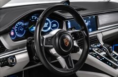 Porsche Panamera 4E-hybrid, Sport Chrono, záruka, Akrapovic