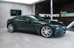 Aston Martin V8 Vantage 4,3 Individual, Navi, kůže