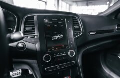 Renault Mégane 1,8 R.S. TROPHY, BOSE, KW V3