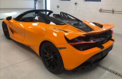 McLaren Ostatní 720S Spider Performance, Lift, B&W
