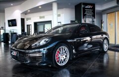 Porsche Panamera Turbo, Burmester, PDCC, Sport chrono, TV/DVD, CZ