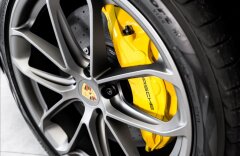 Porsche Cayenne Coupe Turbo, Sport design paket, keramiky