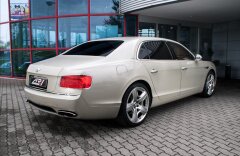 Bentley Continental Flying Spur W12 Muliner, entertainment