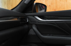 Maserati Levante BR TROFEO, Bowers&Wilkins, Karbón, ACC