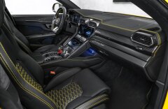 Lamborghini Urus V8 Night, panorama, 23" kola, B&O, 360°