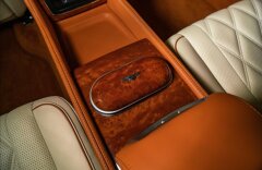 Bentley Continental Flying Spur W12 Muliner, entertainment, CZ
