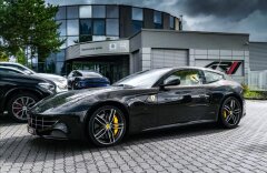 Ferrari FF FF  V12 bicolor, Daytona, kamera, CZ